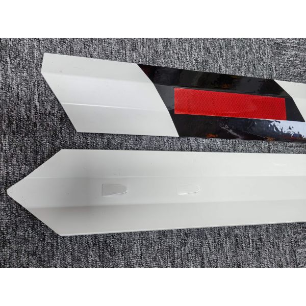 ROADSAFE Warning Roadway Safety Pvc Material Delineator Post Reflective
