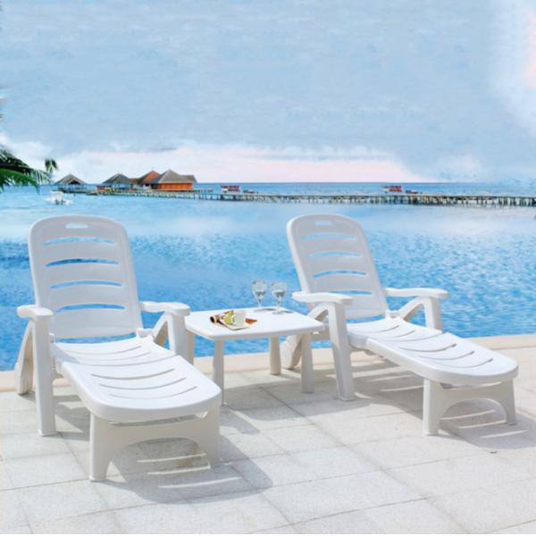 White Rattan Patio Lounge Chair Foldable Reclining Bed for Apartment Balcony and Villa