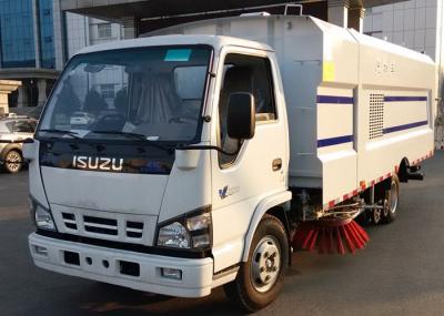 ISUZU 115HP LHD personalizou o caminhão do vácuo da vassoura de rua com pulverizador de água de alta pressão