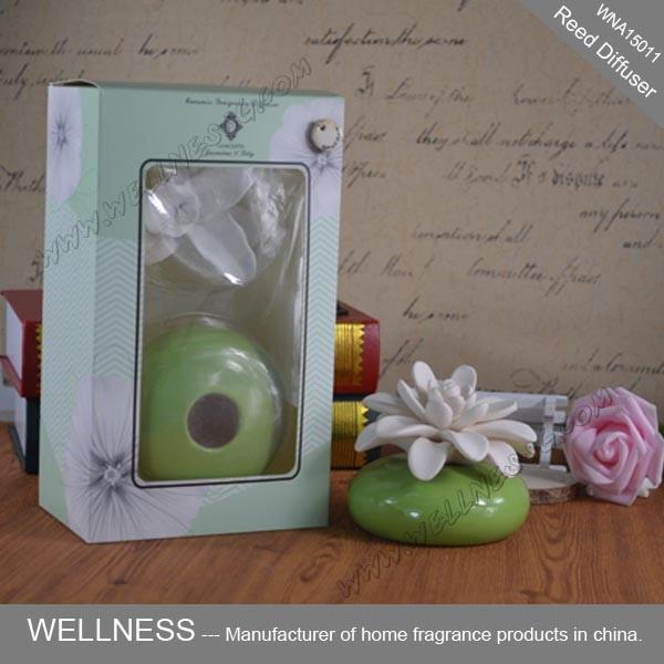 Liquid Natural Reed Diffuser Eco Friendly / Sweet Smelling Ceramic Flower Oil Diffuser