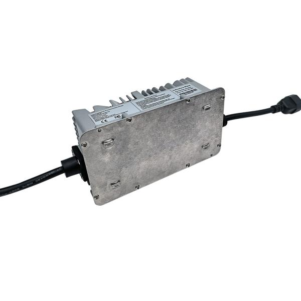 36V/18A 800W Lifepo4 Lithium Battery Charger Alumínio Casting OEM/ODM