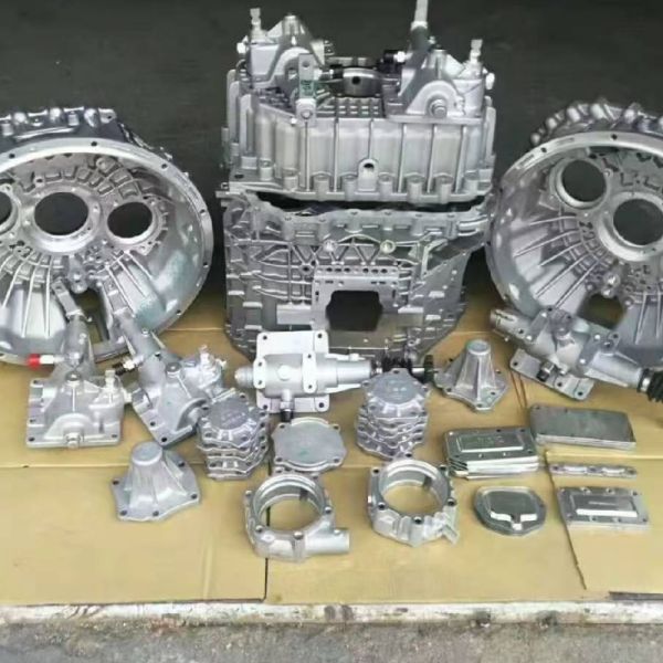 Transmission Gearbox Sinotruk Howo Shacman Dongfeng Foton Truck Parts FAST Gearbox for Sinotruk Shacman Foton Truck HW19710