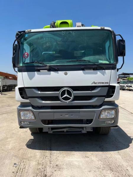 Processus d'usinage hydraulique utilisé Putzmeister 56 mètres camion de pompage avec Mercedes Benz