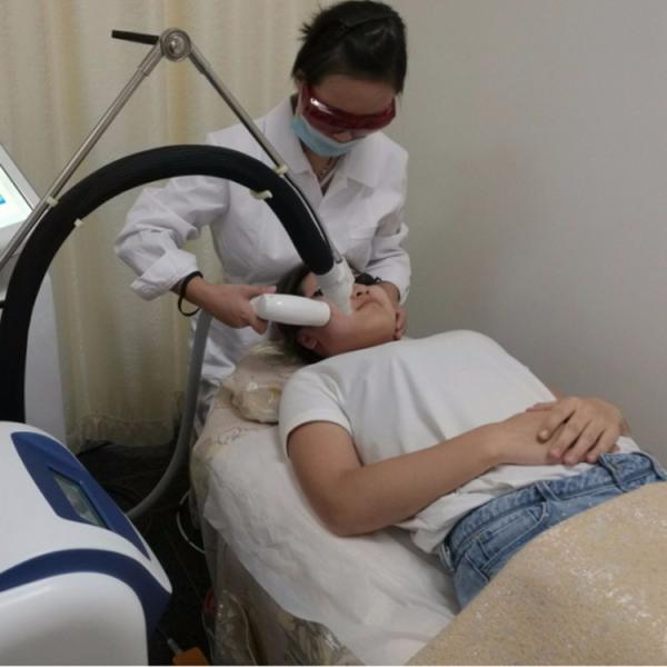 2018 hottest strong cooling system high speed wind skin cooling machine for laser treatment