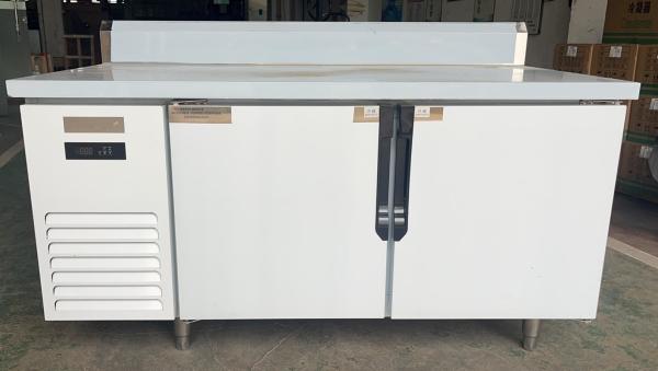 Commercial Kitchen Stainless Steel Table Top Freezer Refrigerator 2-Door Trayunder Counter Refrigerator Freezer