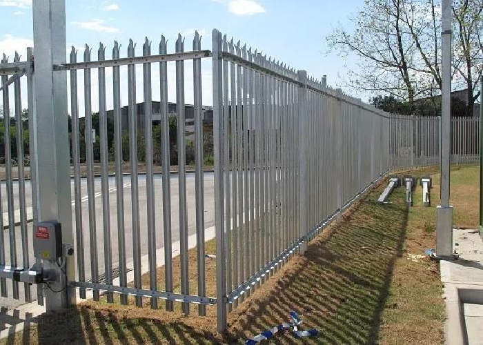 Industrial Perimeter Steel Palisade Fence For Utility Sites And Transport Boundaries