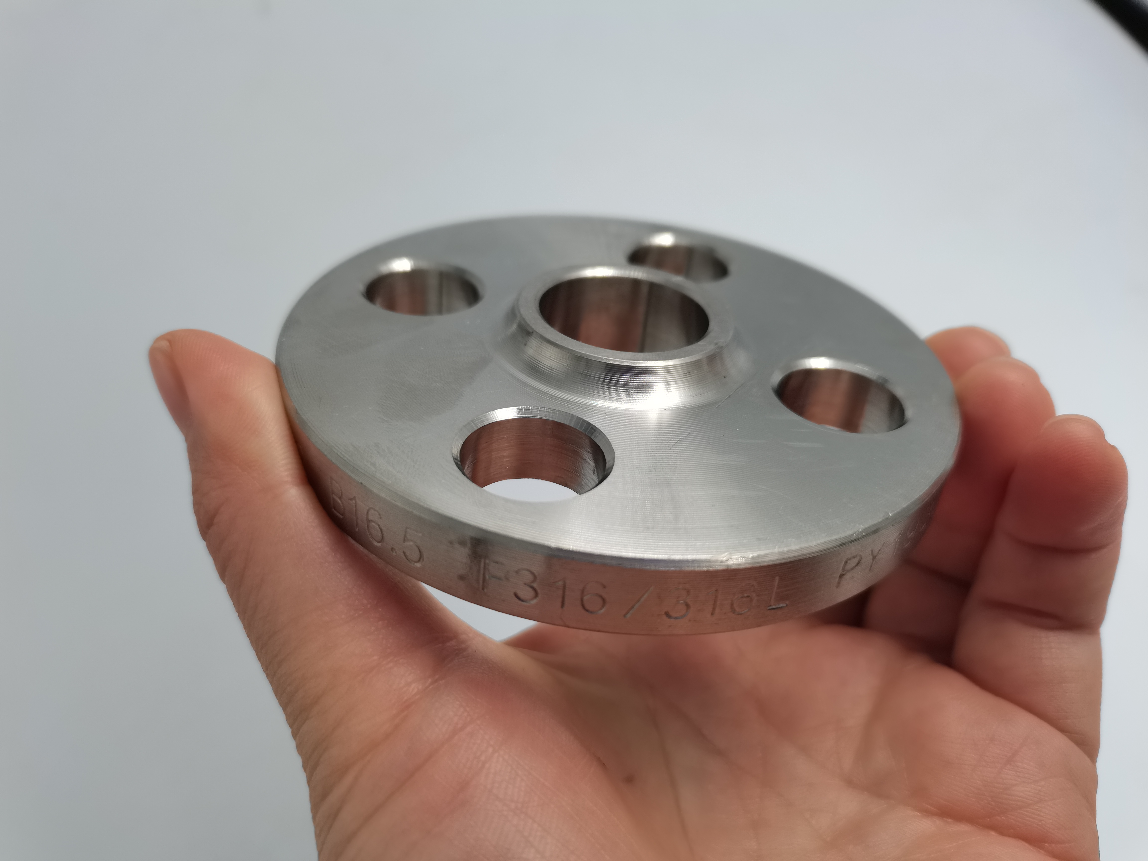 CNC подвергая выскальзывание механической обработке DN250 на фланце сваривая ровную поверхность