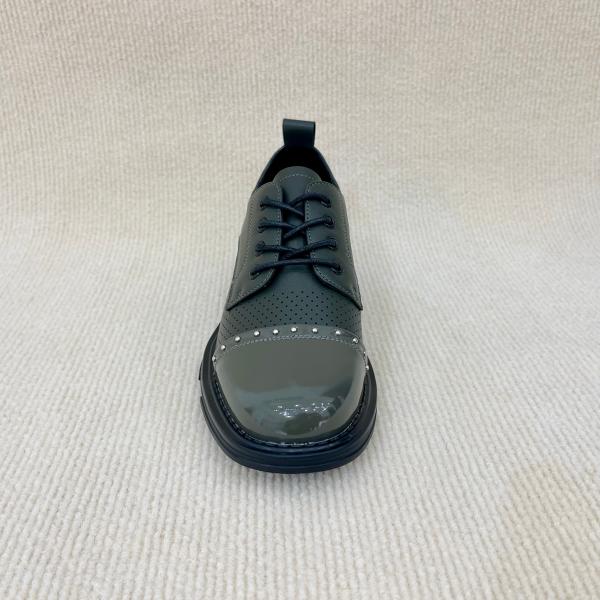 Women casual sport shoes with breathable meth surface elegant