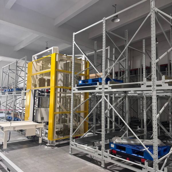 2000kg Barcode Guided Pallet Stacker Crane for AS/RS Automated Pallet Storage