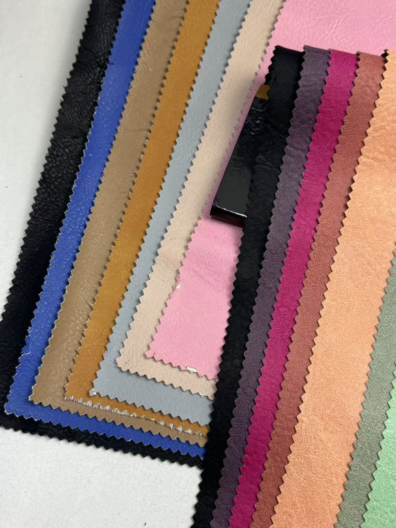 New Design Embossed PU Synthetic Waterproof Leather Fabric with Elastic for Garment Jacket Upholstery