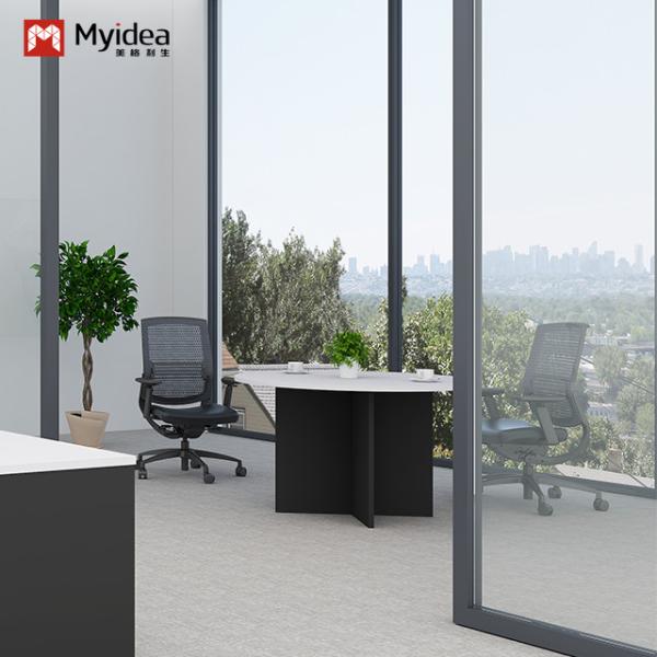 Salle de séjour Table à café circulaire pour plusieurs personnes