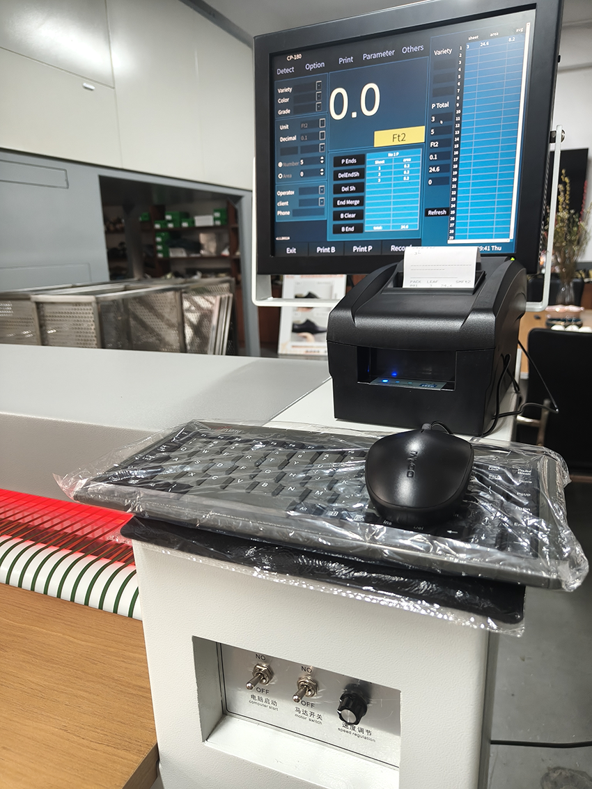 Computer Controlled Leather Measuring Machine With Infrared Digital Scanning Vertical Machine for Shoe Making Factory