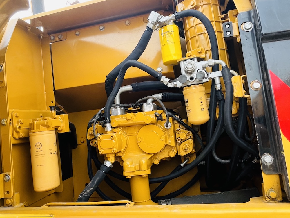 100% Япония Сделано Подержанный CAT 320D2 Caterpillar экскаватор Подержанный Гидравлический ползучий кавальщик 1CBM Вместимость ведра