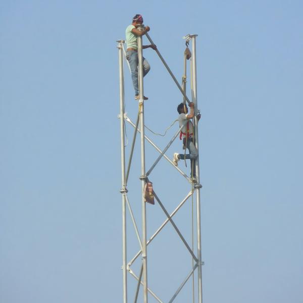 Long Life 3 Legged Tubular Steel Tower Galvanized Telecom Mast Designed for Outdoor 5G 4G Microwave Network Applications