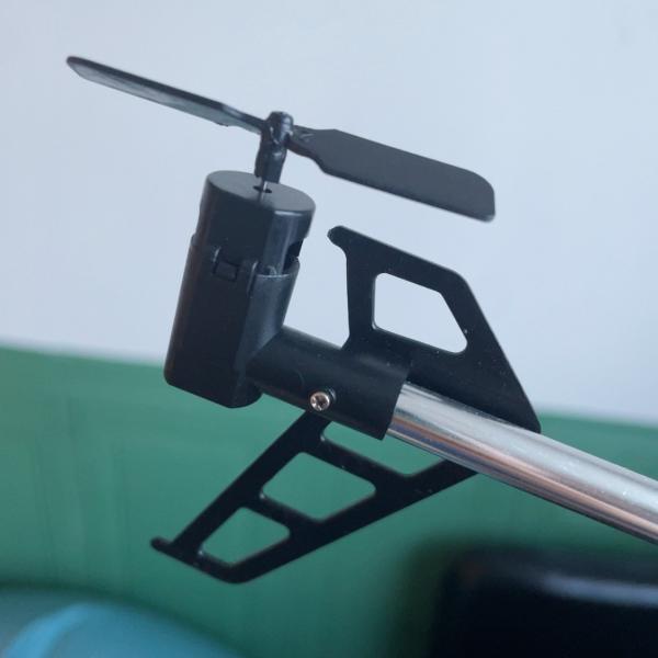 Educação para iniciantes Treinamento STEAM HUGTEC F880 Helicóptero de brinquedo de 3,5 canais 2.4G Helicóptero de controle remoto Mini Rc Helicóptero