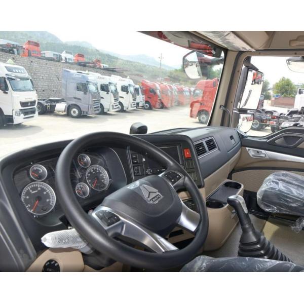 Initial Payment Heavy-Duty CNG/LNG Sinotruk HOWO Trucks for International Distributors