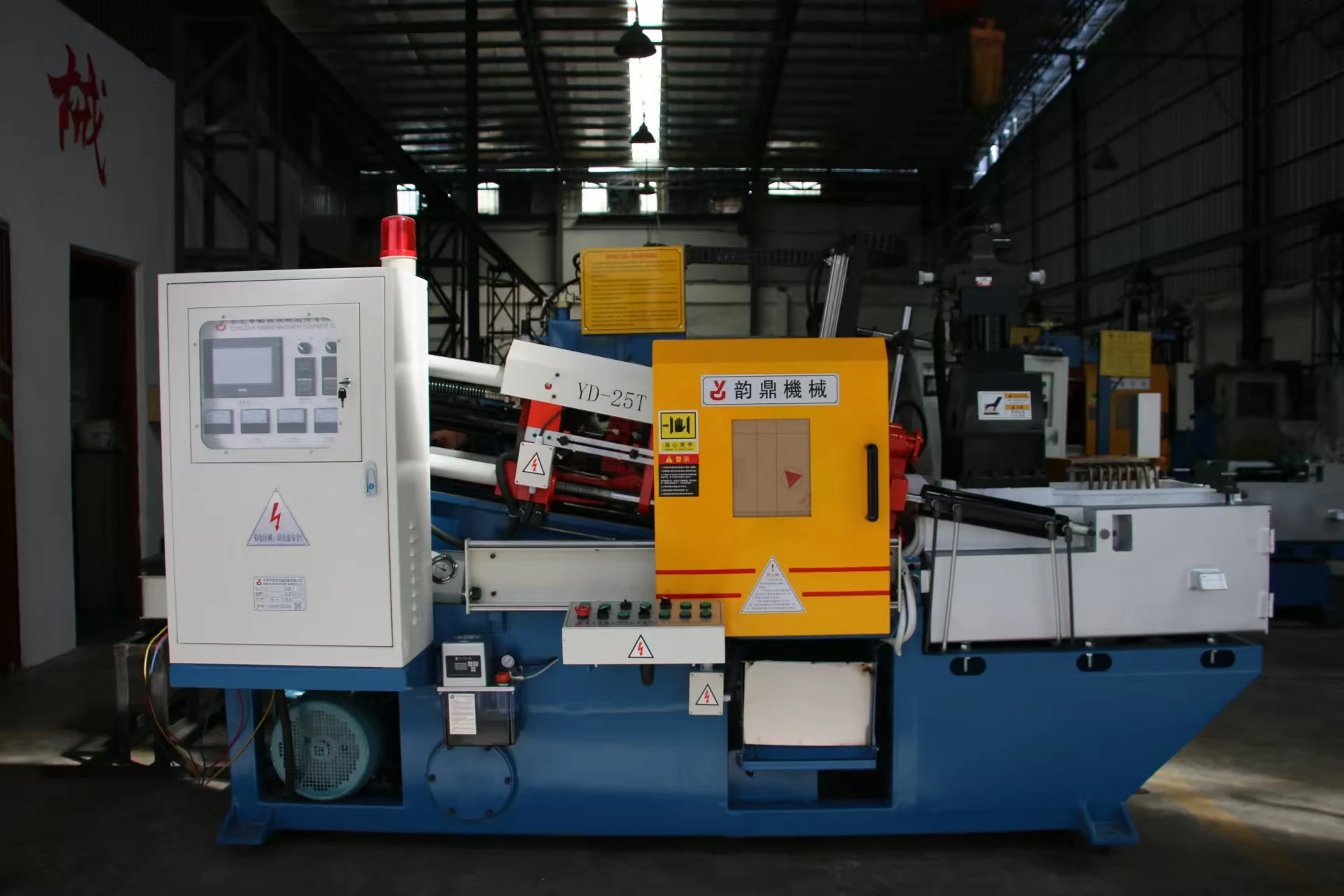 25t Hot Chamber Zamak 3/5/7 Die Casting Machine For Curtain Holdback Curtain Hook