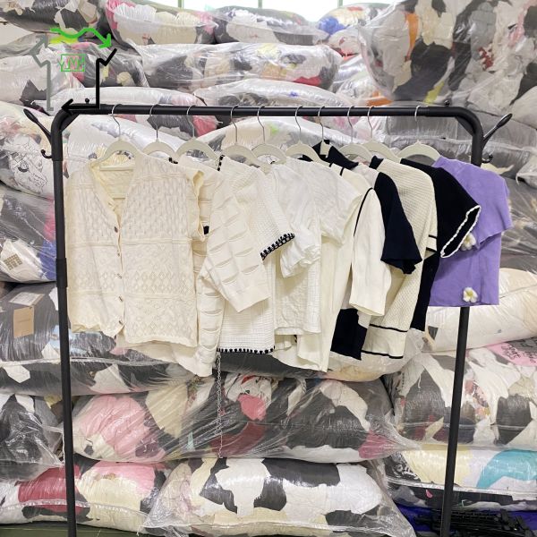 Wholesale Used Knitted Tops Clean Women Clothing Preloved Knitted Shirts Button-up Cardigan Style Used Clothes Second Hand Clothes