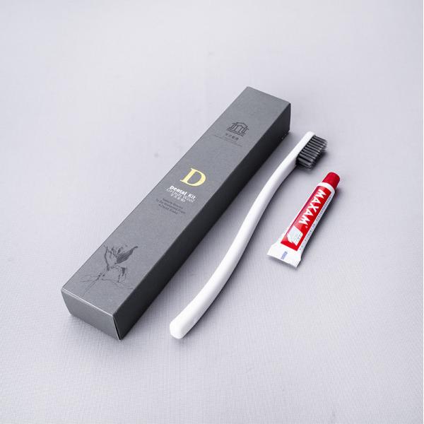 Matt Finishing Hotel Amenities Kit Toothbrush Comb
