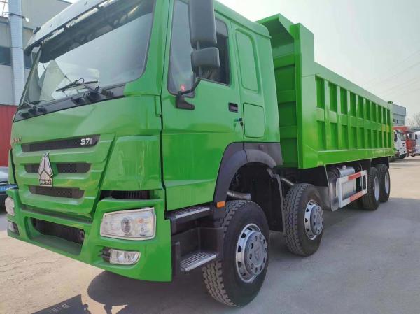 12 rodas Cor verde Sinotruk HOWO 8*4 camião de segunda mão pneu de camião 12.00r20