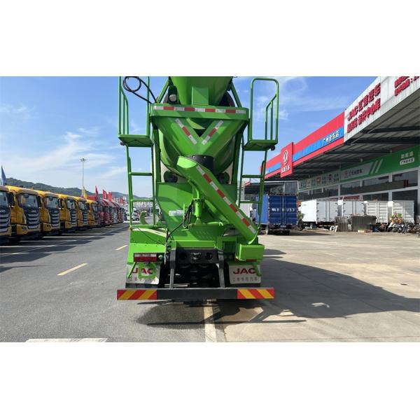 Camion malaxeur à béton Jianghuai Geerfa K5W 350 chevaux 8X4