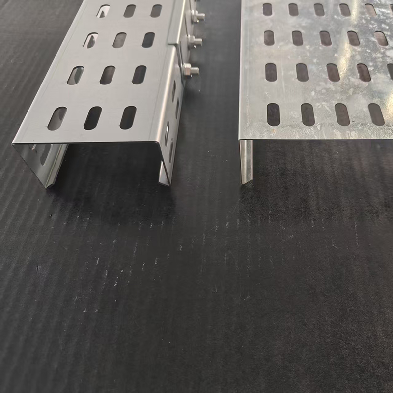 HDG Perforated Slotted Unistrut Channel Groove Steel For Pipeline Seismic Support