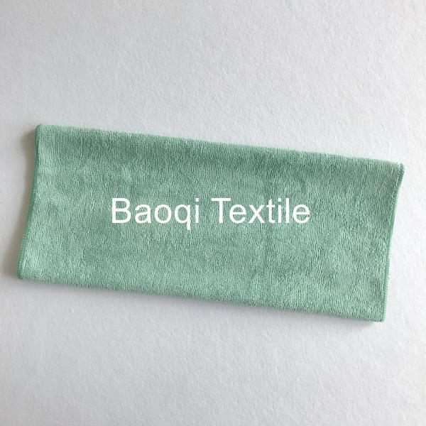 Light green size 40*40cm microfiber towel polyester plain cleaning towel/ wholesale microfiber towel for kitchen