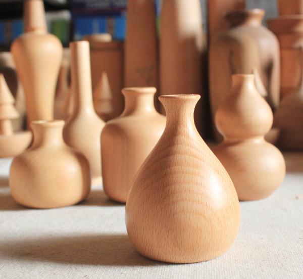 Wooden Candle Holder Craft Decor Statue Cute Handmade Wooden Figurines Carving Wooden Decoration Orname