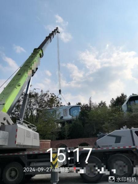ZTC1300V863 Crawler Crane Zoomlion Mobile Crane With Counterweight