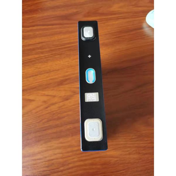 Клетка литиевой батареи литиевого железа Лифепо4 солнечная перезаряжаемая призматическая 3.2в100ах