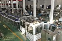 12000 latas por la hora Roboticized carbonataron el llenador de la botella de la máquina de rellenar de la bebida