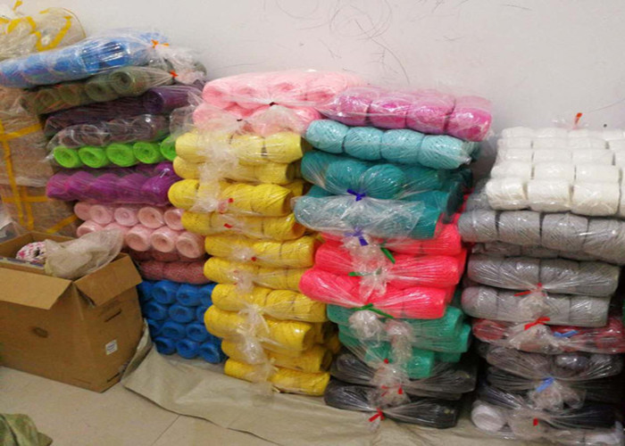 250G DIY Fancy Knitting Yarn For Hand Woven Cushion , 100% Polyester Strip Yarn