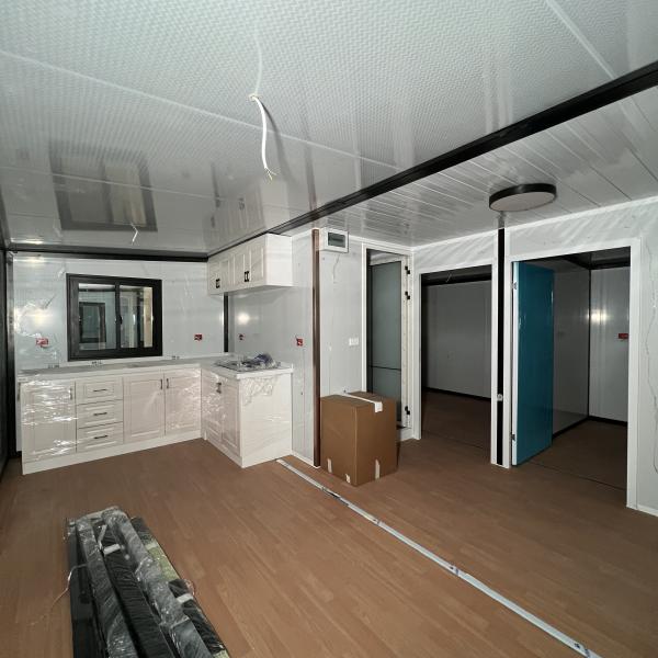 Chine 20ft 40ft mobile préfabriqué 3 en 1 maison préfabriquée pliable conteneur pliable maison évolutive avec deux chambres un hall