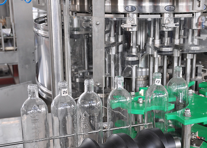 Роторная питаясь машина завалки пива 6000BPH, Carbonated заполнитель напитка