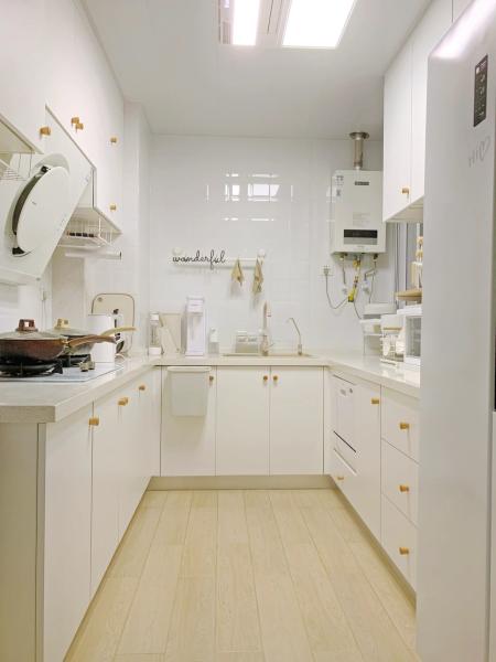 Custom American Oak  White Paint Kitchen Cabinet For Apartment