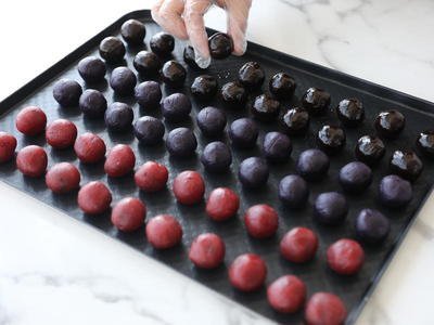 Adjustable Quantity Pastry Filling Machine 60p/Min 220V Food Stuffing Machine