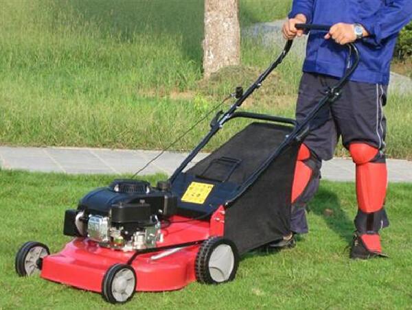 Entregue a impulso o trator portátil XYM1P65FA do cortador de grama do jardim da gasolina 139cc