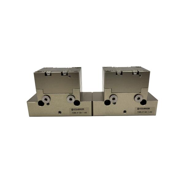 Compact High-Precision Pneumatic Gripper with Multi-Tooth Guide and Extended Finger Reach