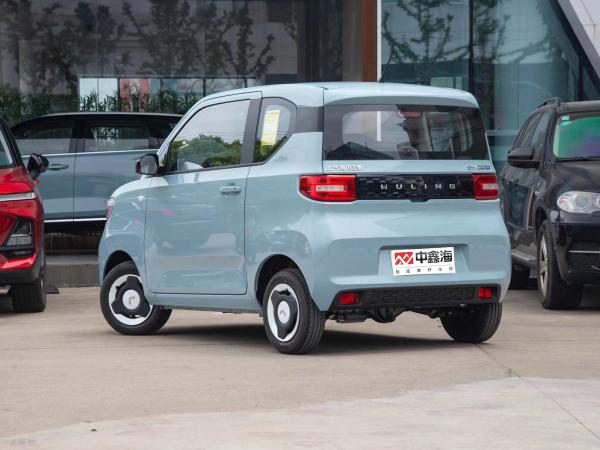 Fast Charging Mini EV Cars New Energy With Convenient Parking