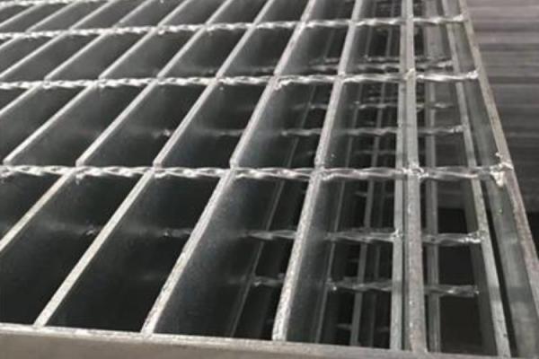 30*100 Galvanized Walkway Grating Q235 Q345 S275 Aluminum Grate Flooring