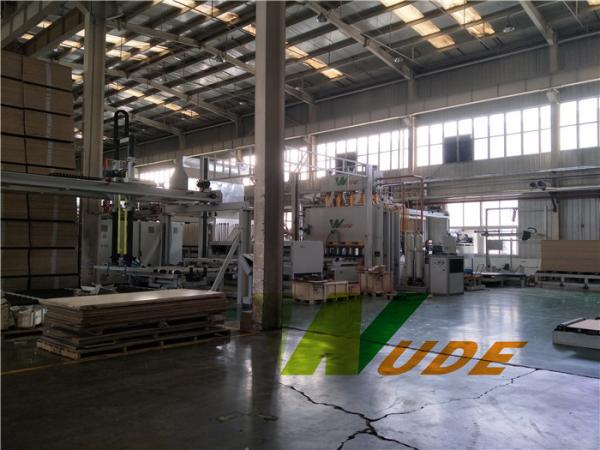 Auto Short Cycle Lamination Line Melamine Hot Press Machine High Production Capacity