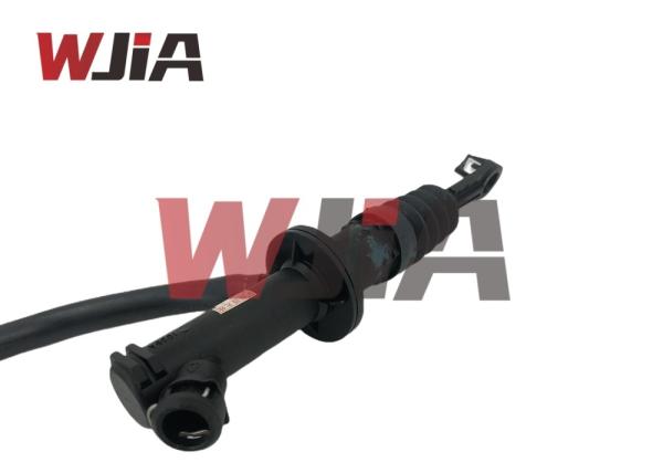 30610-2FL0A AUTO BRAKE SYSTEM PLASTIC CLUTCH MASTER CYLINDER PUMP FOR NISSAN VENUCIA