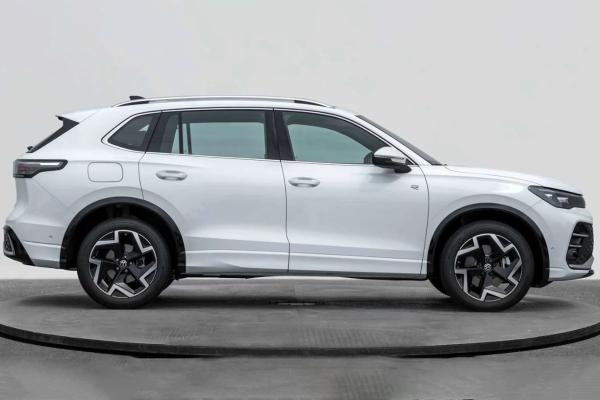 Hot sale Midsize SUV VolksWagenwe Tiguan L 2024 Pro 330TSI 2WD Smart Edition VW Tiguan L