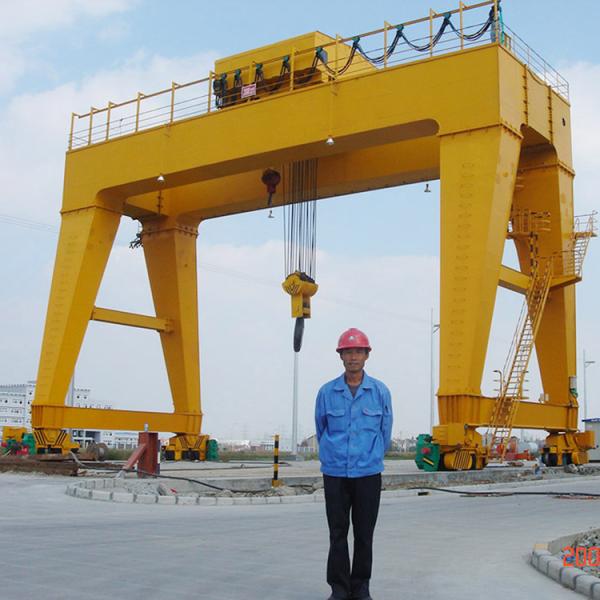 A5 Work Duty Span 10m MG Double Girder Gantry Crane With Electric Trolley