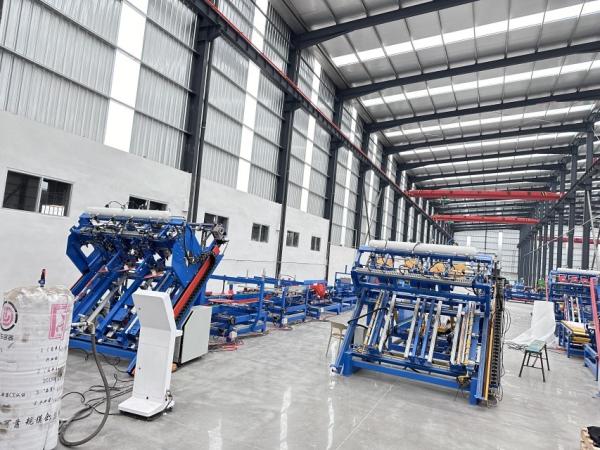 Máquina de fabricação de paletes de madeira Stringer Paletes Nailer Máquina de pregar paletes de madeira totalmente automática