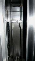 Machine de nettoyage par pulvérisation en acier inoxydable pneumatique stable TW-CL1600S