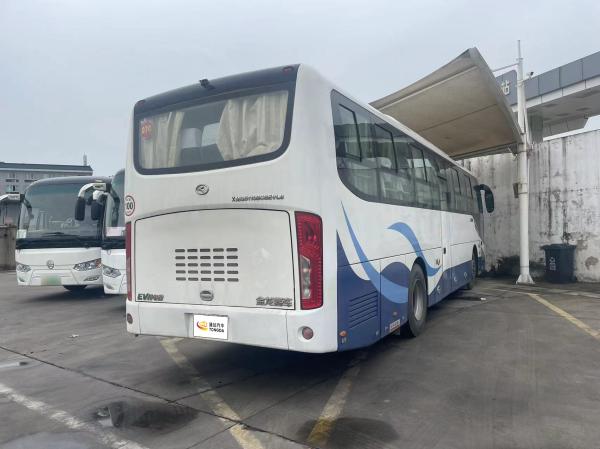 Autobus électrique pur KING LONG blanc de 11 mètres et 48 places équipé de batteries CATL