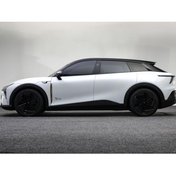 Geely Jiyue 01 Ternary Lithium Battery Dual Motor 4WD Luxury SUV AI Car Robot EV 2024