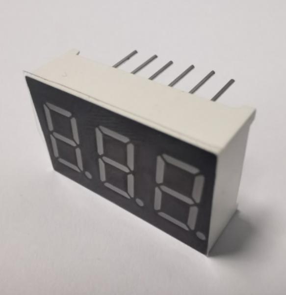 デジタル計器パネル用、コモンカソード超高輝度グリーン0.56インチ3桁7セグメントLEDディスプレイ