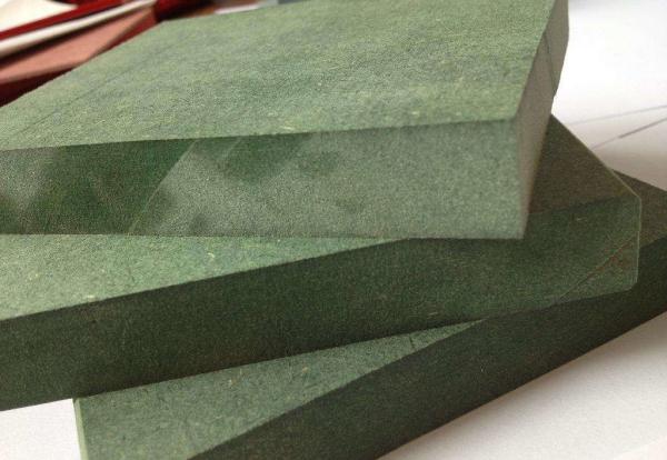 18mm Green Core Waterproof MDF Board For Furniture Decoration 750-850 Kg/M3